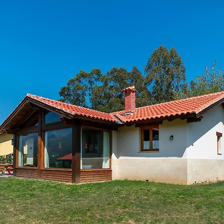 Casa 8plazas, 7km De La Playa La Franca, Asturias 別荘 *