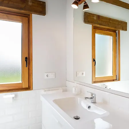 Casa 8plazas, 7km De La Playa La Franca, Asturias בית נופש *